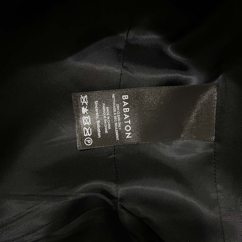 SOLD Aritzia Babaton Standout Blazer Black SOLD - Picture 5 of 10